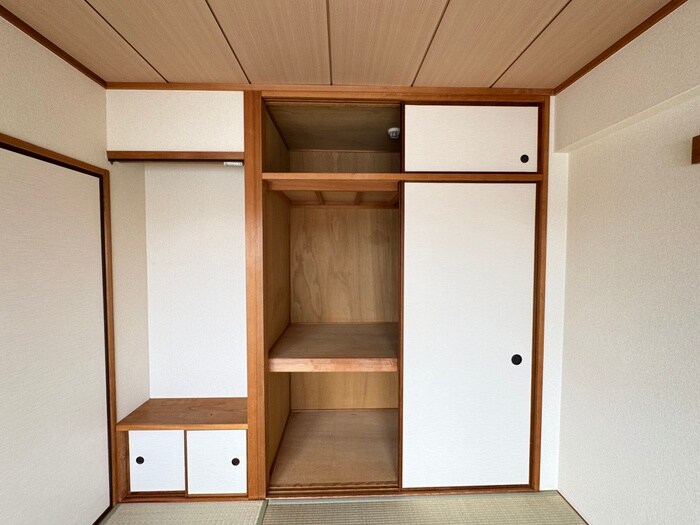 物件内観写真13　(収納)