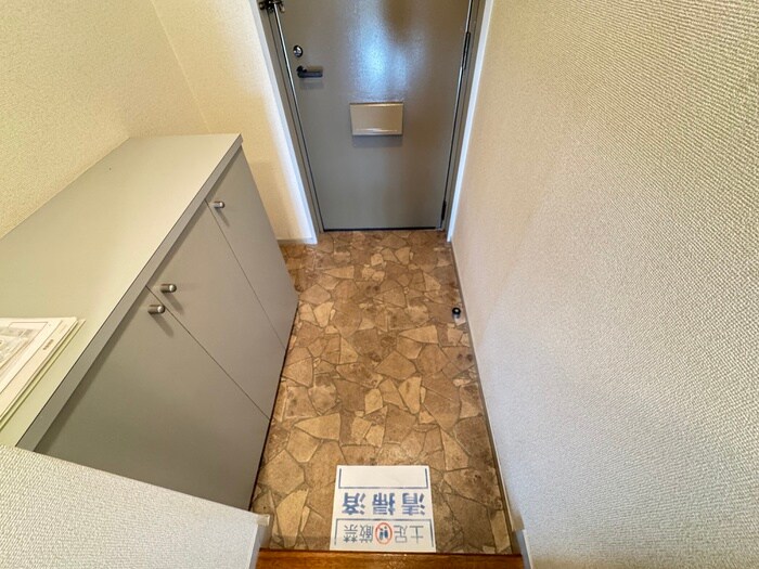 物件内観写真14　(玄関)