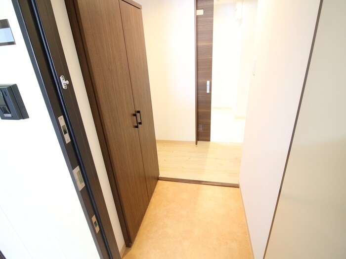 物件内観写真18　(廊下)