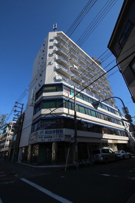 和田ビル本館外観写真
