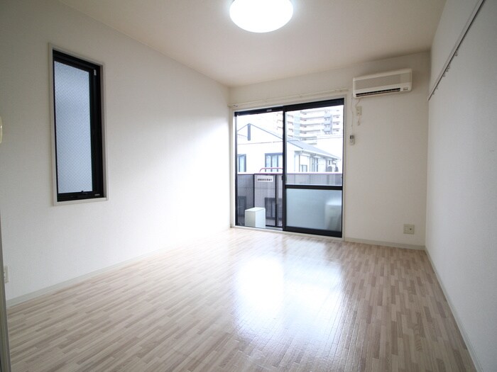 物件内観写真11　(居室)