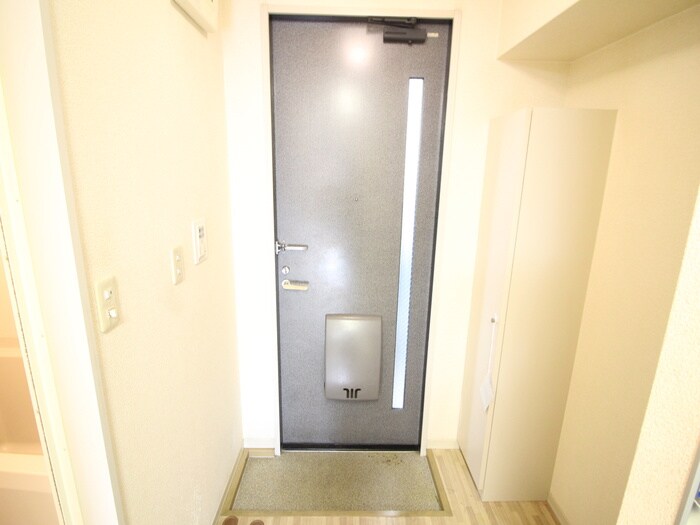 物件内観写真21　(玄関)