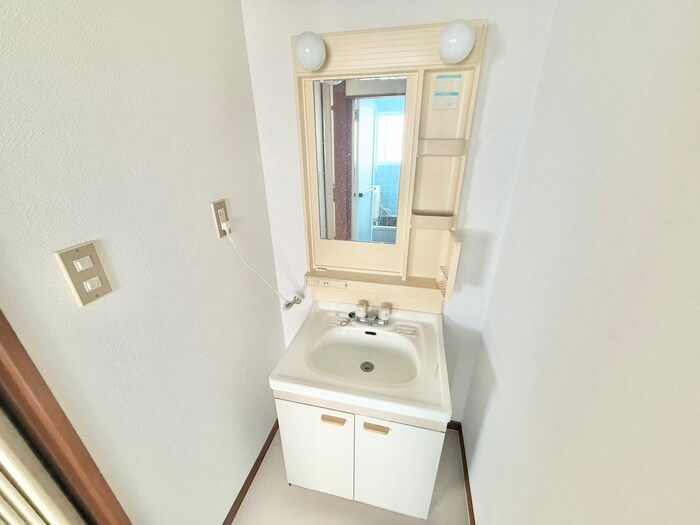 物件内観写真15　(洗面)