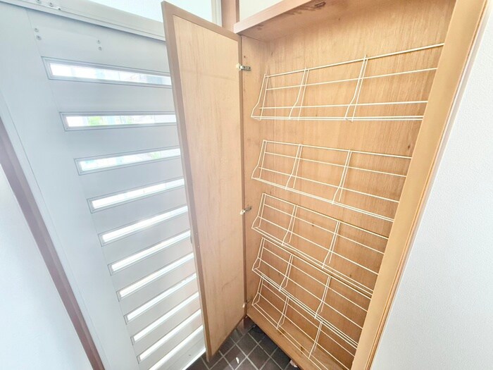 物件内観写真17　(靴箱)