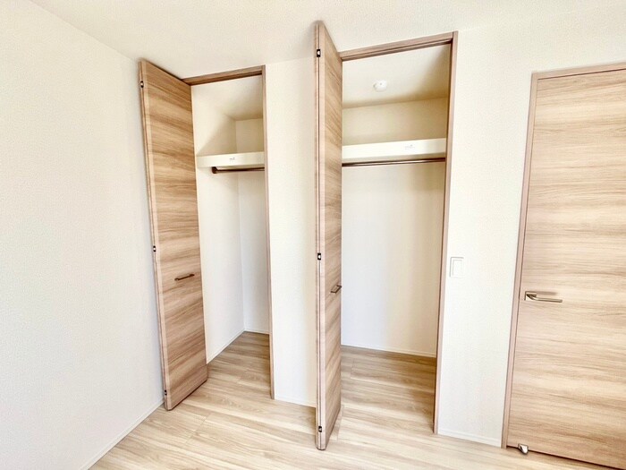 物件内観写真12　(収納)