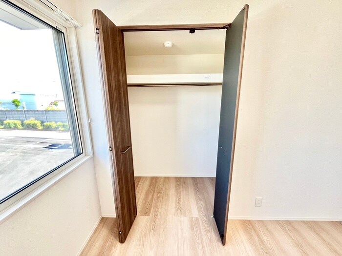 物件内観写真12　(収納)