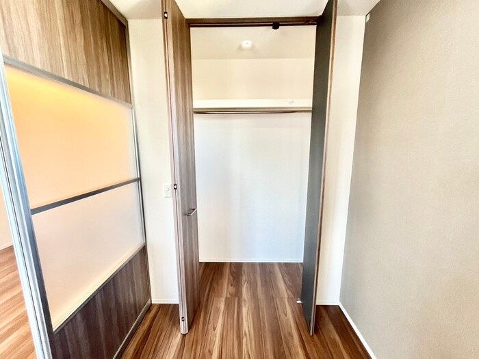 物件内観写真13　(収納)