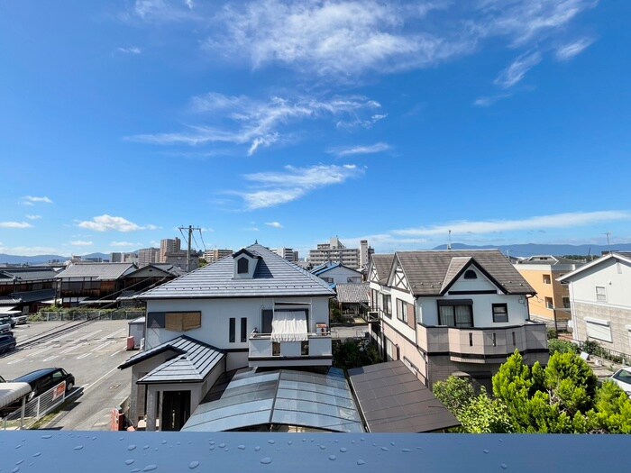 物件内観写真14　(室内からの展望)