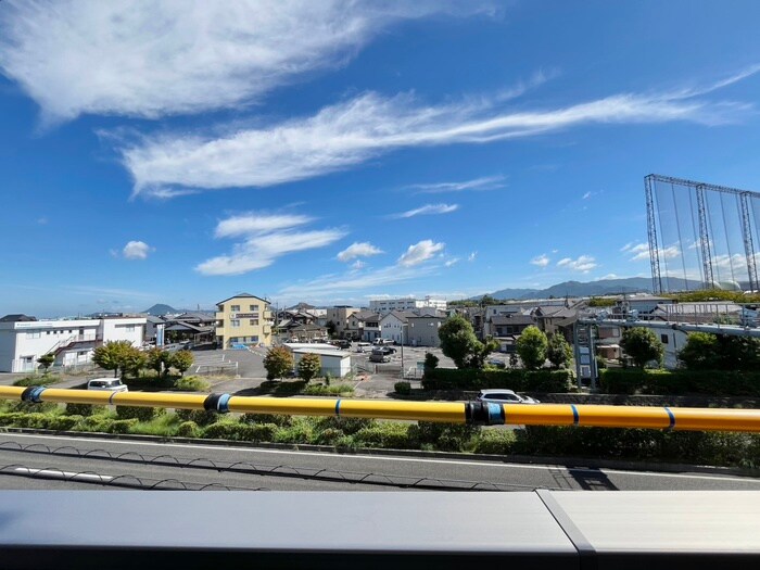 物件内観写真15　(室内からの展望)