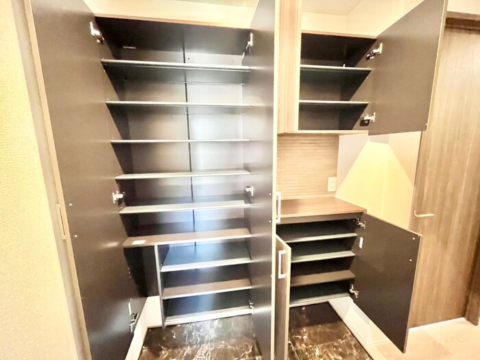 物件内観写真17　(靴箱)