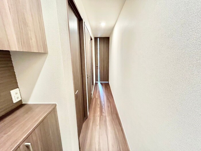 物件内観写真18　(廊下)