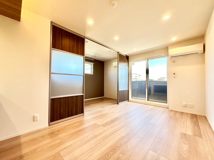 物件内観写真21　(居室)