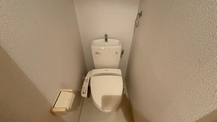 物件内観写真13　(トイレ)