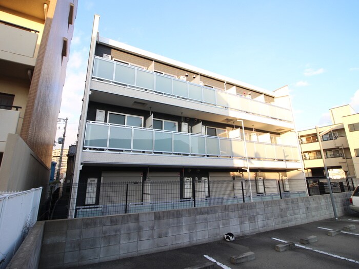 物件外観写真1　(外観写真)