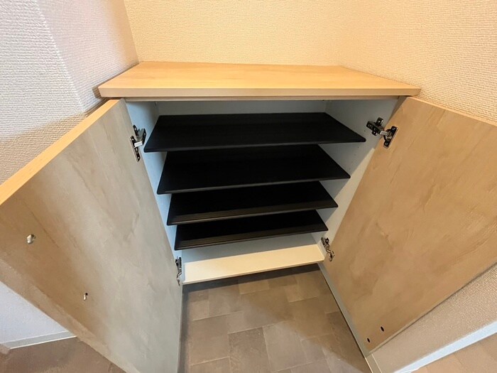 物件内観写真17　(靴箱)