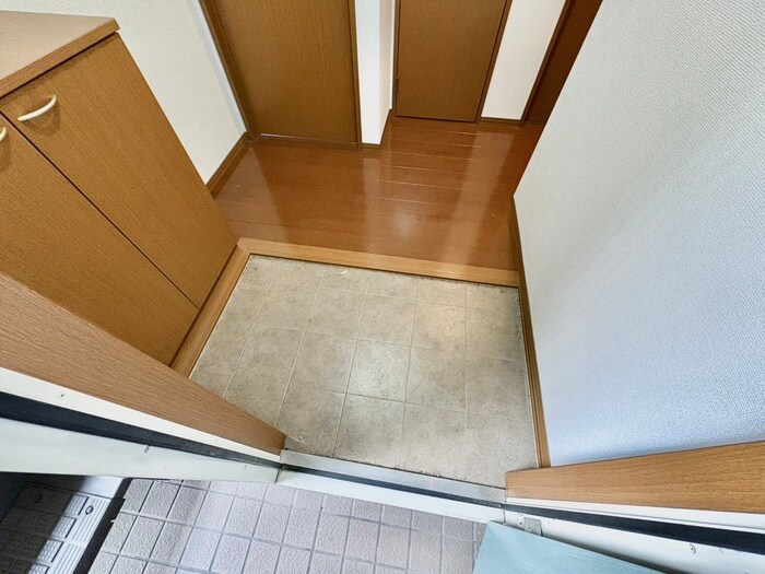 物件内観写真21　(玄関)