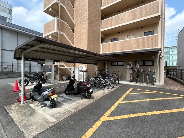 駐輪場