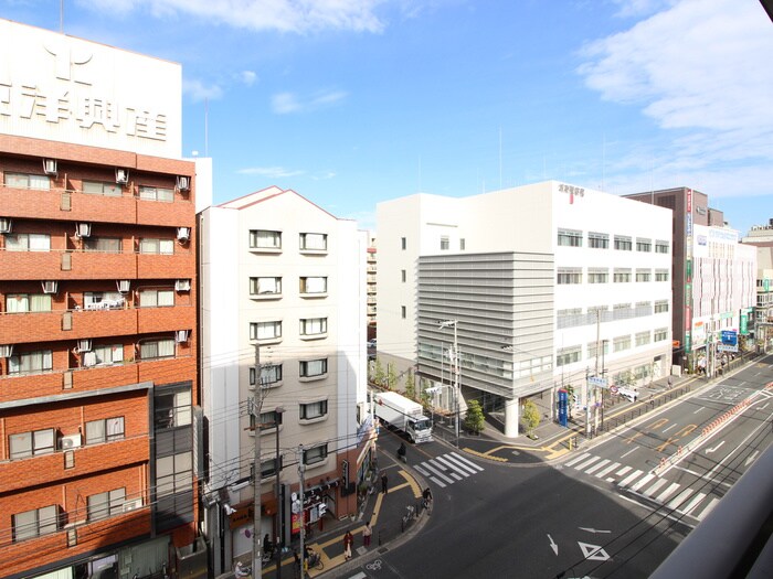 物件内観写真16　(室内からの展望)