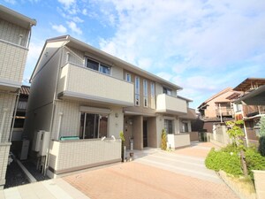 ポート・ヴィラＡ棟外観写真