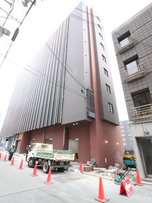 物件外観写真2　(建築中)