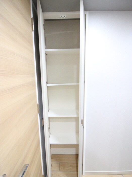 物件内観写真8　(収納)