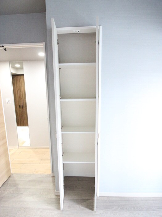 物件内観写真15　(収納)