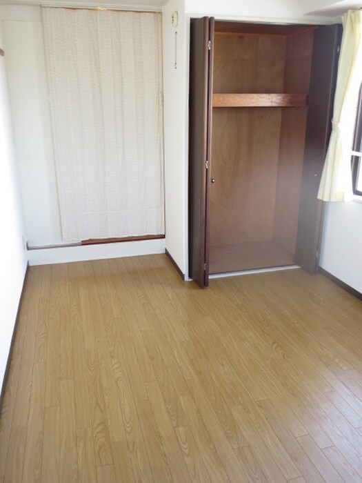 物件内観写真12　(居室)