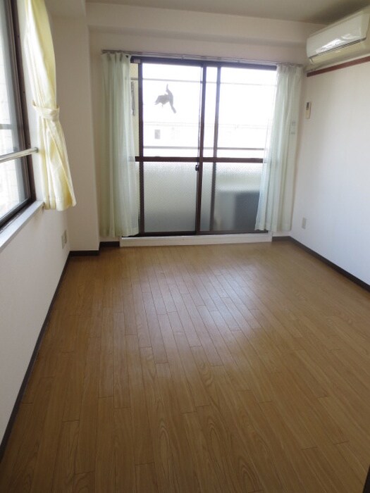 物件内観写真13　(居室)