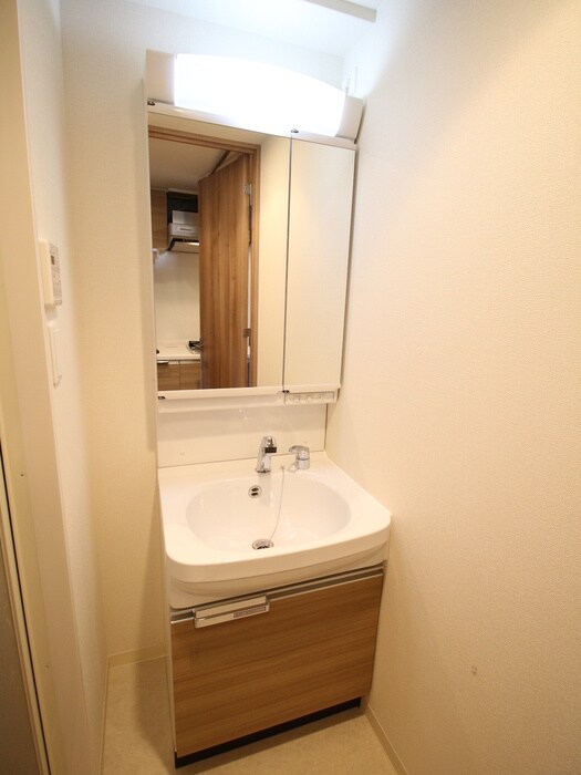 物件内観写真9　(洗面)