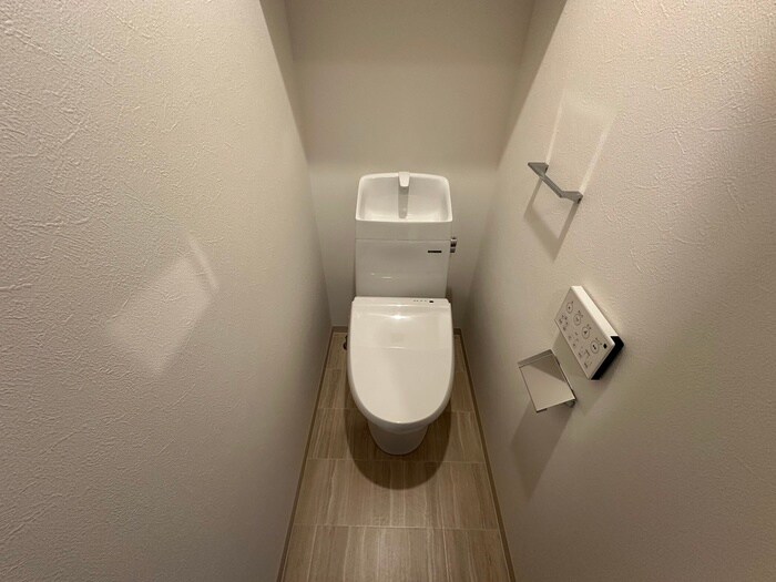 物件内観写真9　(トイレ)