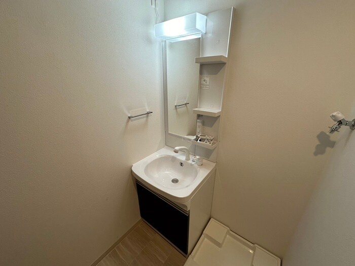 物件内観写真11　(洗面)