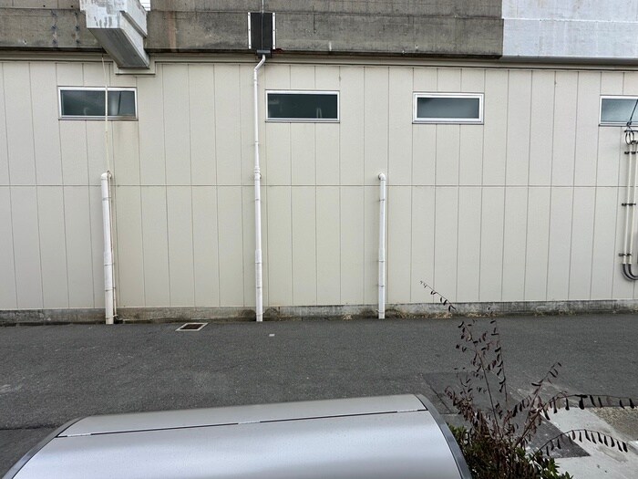 物件内観写真13　(室内からの展望)