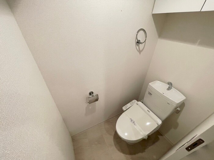 物件内観写真13　(トイレ)