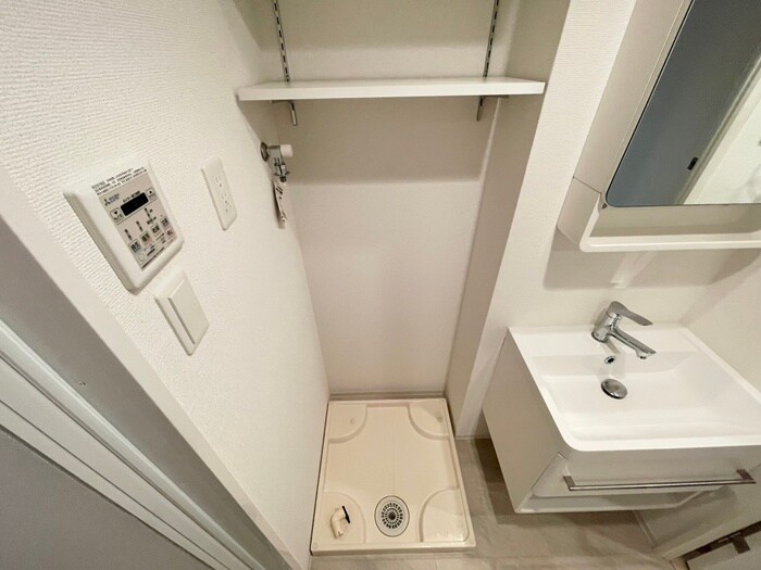 物件内観写真19　(洗濯機置場)