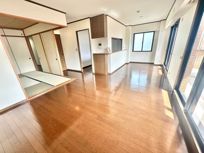 物件内観写真8　(居室)