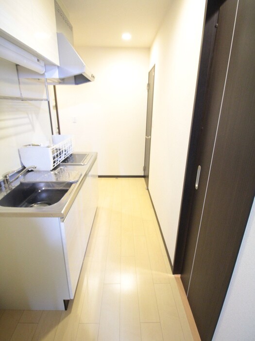 物件内観写真14　(廊下)