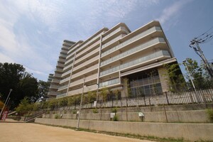 ロジュマン千里中央（705）外観写真