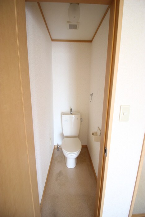 物件内観写真14　(トイレ)