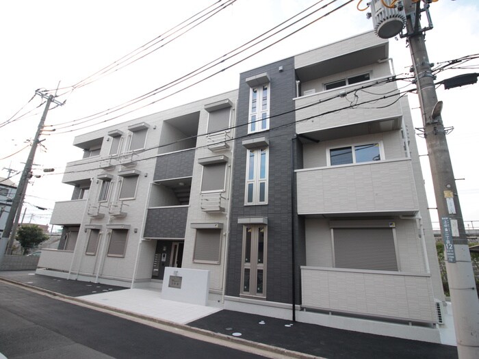 物件外観写真1　(外観写真)