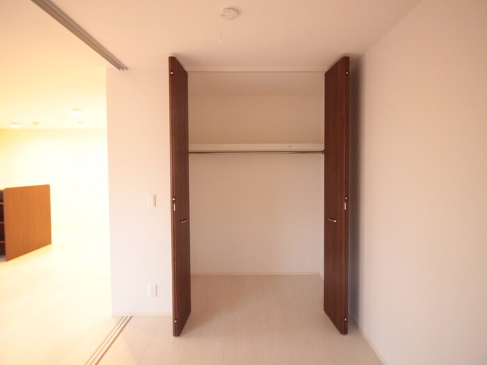 物件内観写真11　(収納)