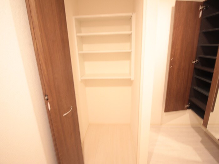 物件内観写真19　(室内からの展望)