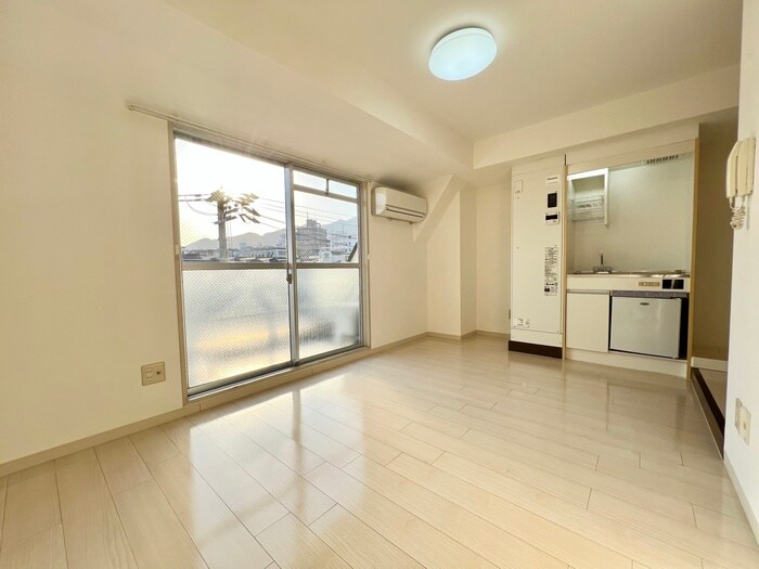 物件内観写真9　(居室)