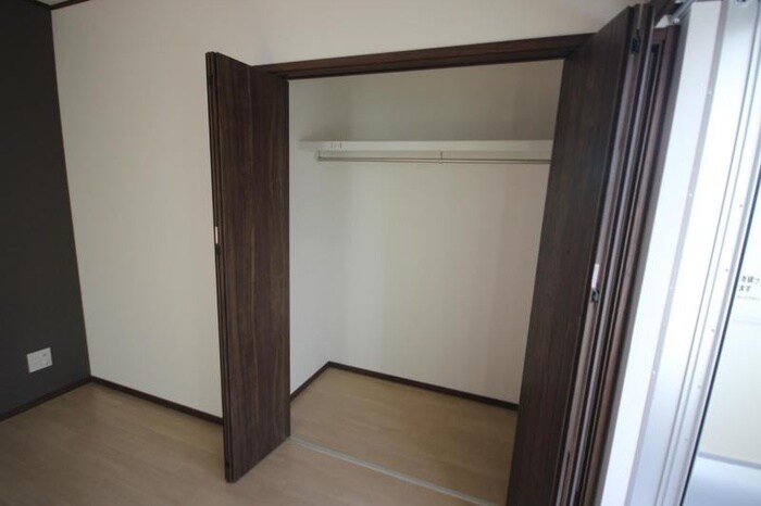 物件内観写真12　(収納)