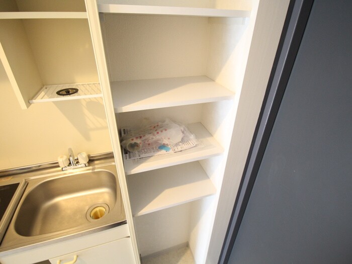 物件内観写真8　(靴箱)