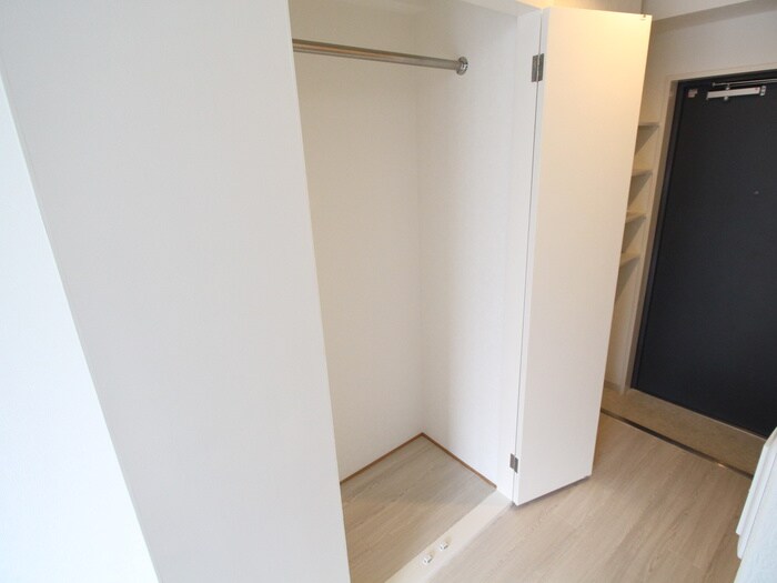 物件内観写真15　(収納)