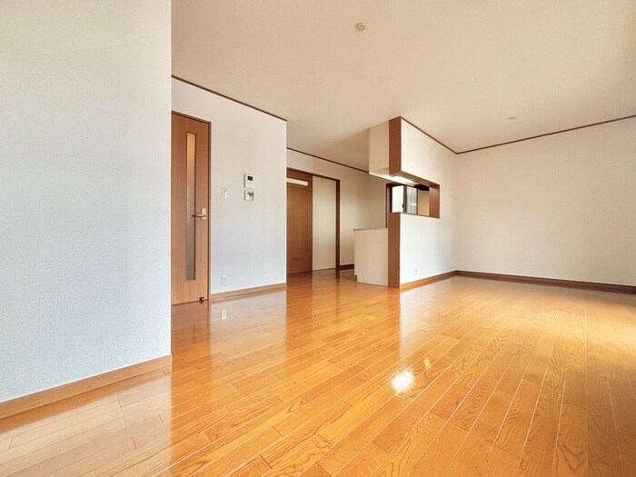 物件内観写真3　(居室)