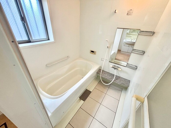 物件内観写真12　(バス／シャワールーム等)