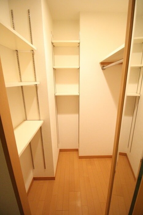 物件内観写真14　(収納)
