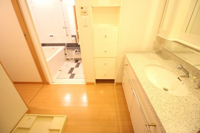 物件内観写真19　(洗面)