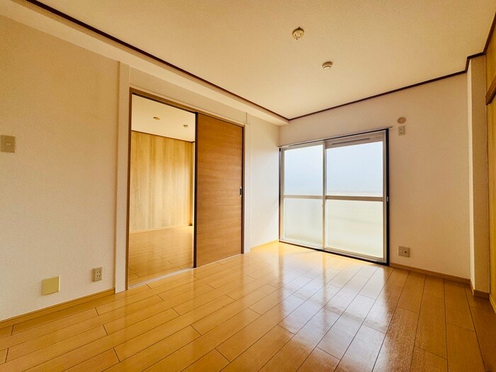 物件内観写真8　(居室)